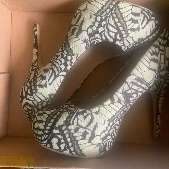 Mix No. 6 Sarti Platform Pump - Picture 7 of 7